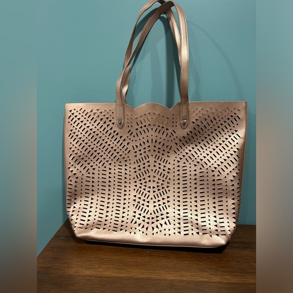 Stella & Dot Handbags - Stella & Dot Marseille Tote Bag - Rose Gold